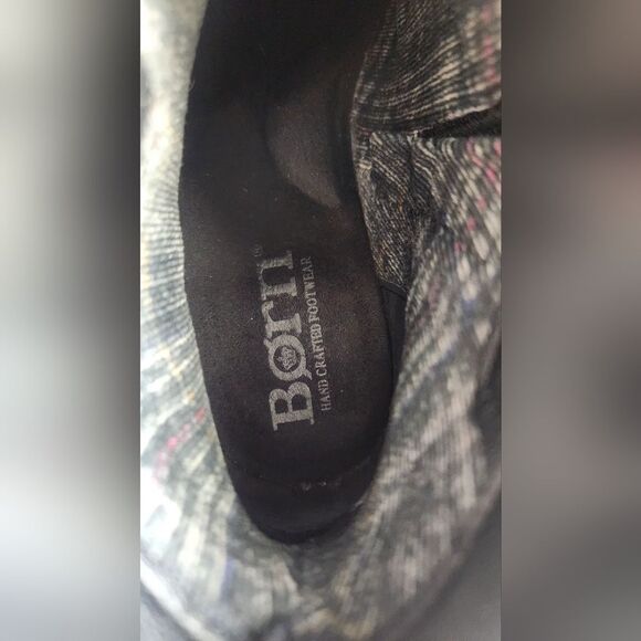 🌸Born Women's Black Leather Booties Size 7 - Picture 10 of 12